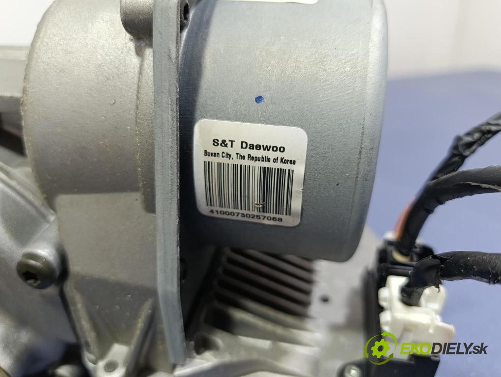 Kia Ceed 2010 řízení volantu 563001H850