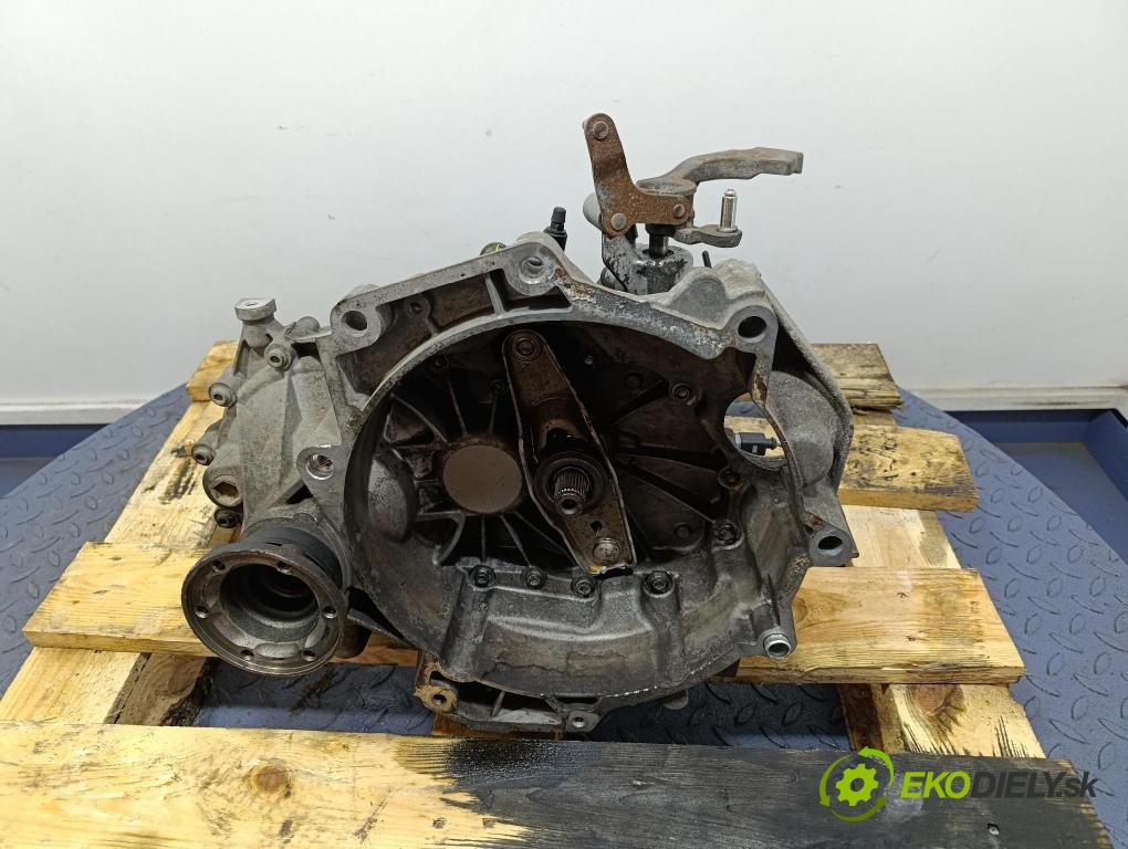 Vw Golf 2005 prevodovka Manualna FXQ