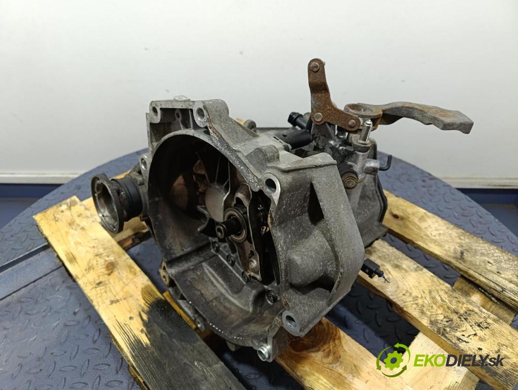 Vw Golf 2005 prevodovka Manualna FXQ