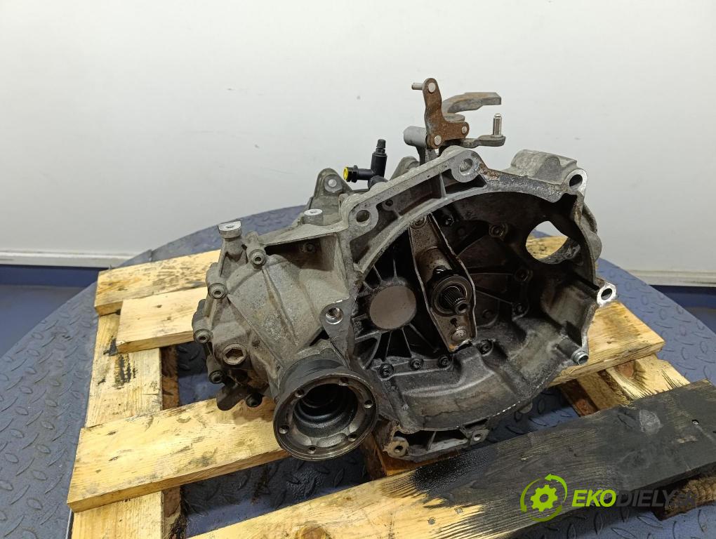 Vw Golf 2005 prevodovka Manualna FXQ