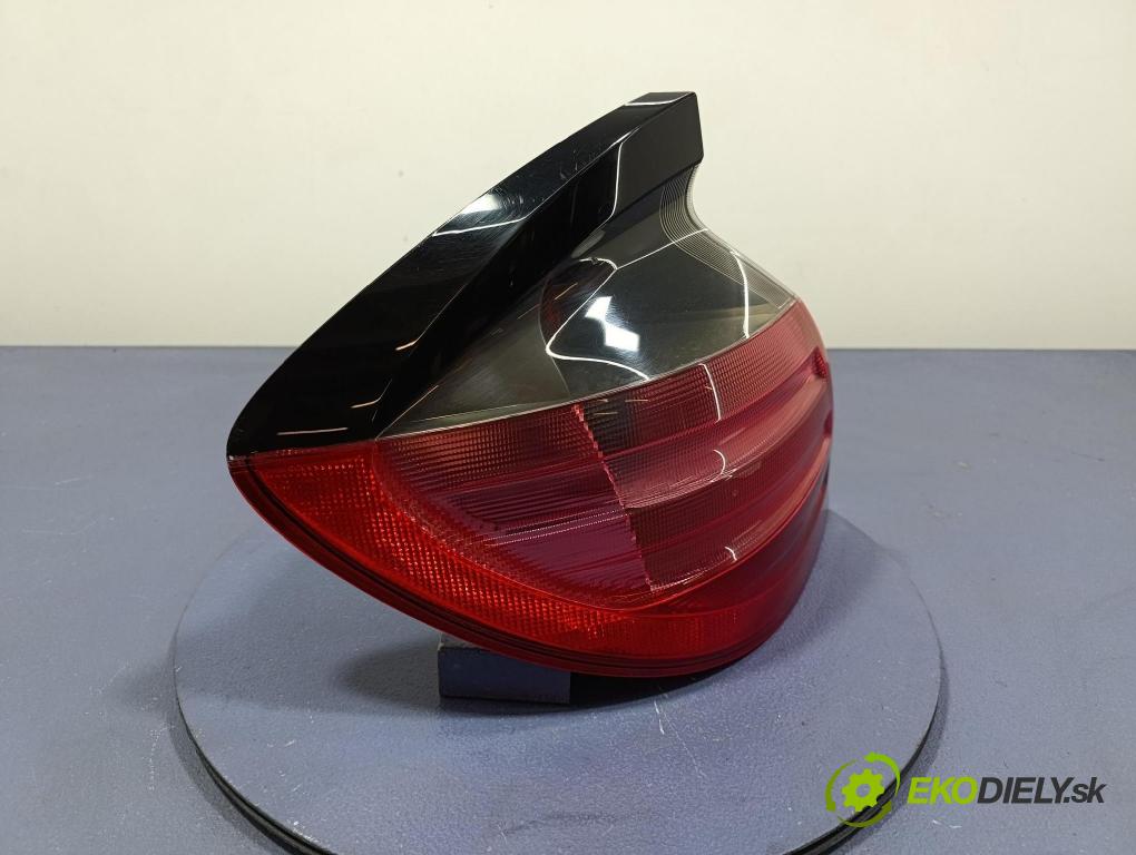 Mercedes C-klasa 2003 světlo Zad: levá Mimo: A2038200564