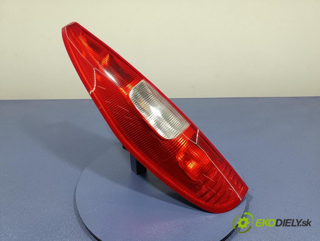 Mitsubishi Colt 2006 svetlo / reflektor zad ľavá Vonkajsia: 8330A233
