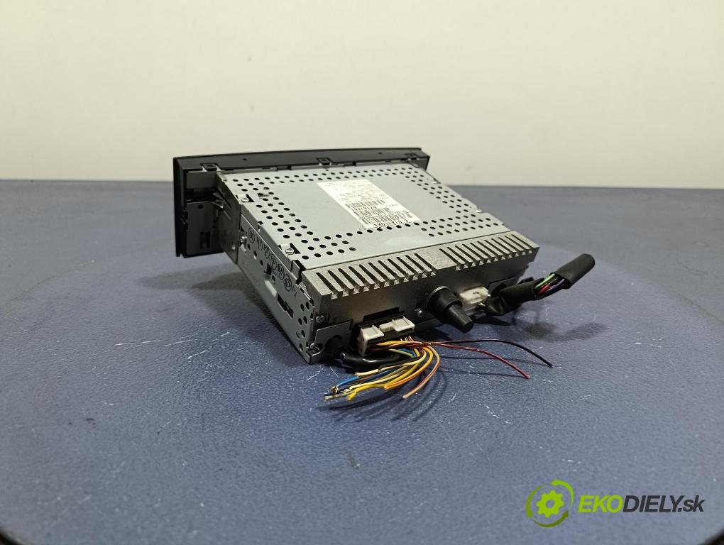 Mitsubishi Colt 2006 Radio I Navigace: 8701A150HA
