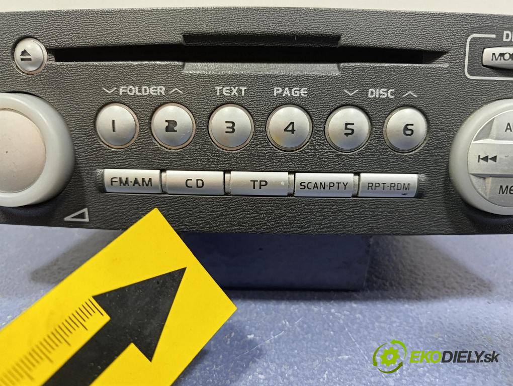 Mitsubishi Colt 2006 Radio I Navigace: 8701A150HA
