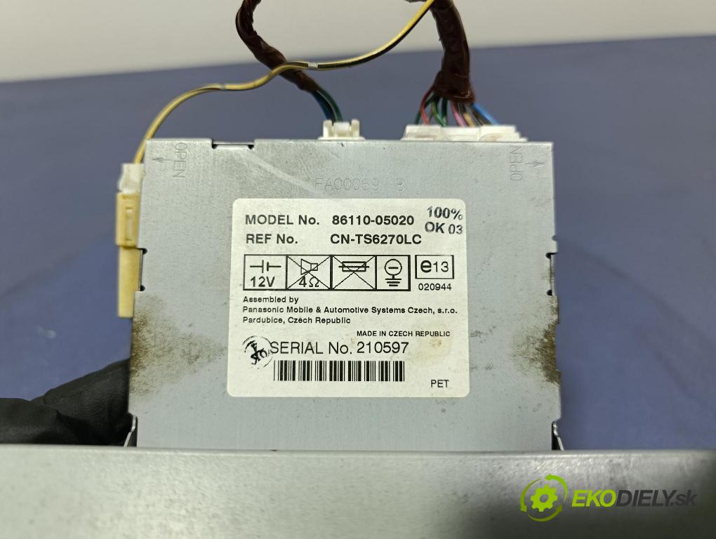 Toyota Avensis 2003 displej Radio / GPS 86110-05020