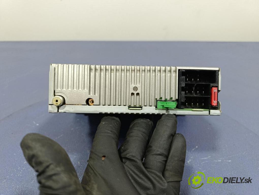 Mercedes C-klasa 2003 Radio I Navigace: A2038202286