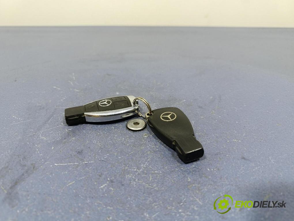 Mercedes E-klasa 2000 Spínač zapalování. 2105450208