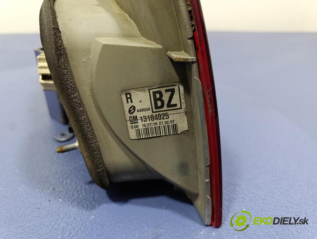 Opel Vectra 2007 světlo Zad: Práva: Mimo: 13184025