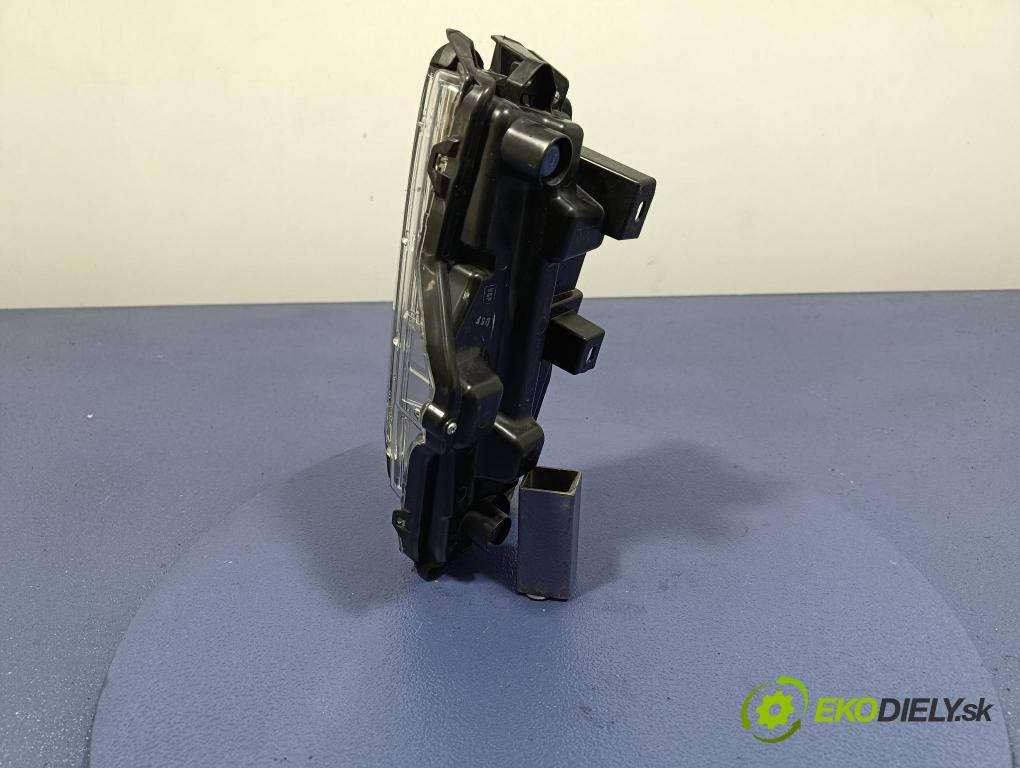 Toyota Yaris cross 0 Halogen Levý: KOITO 0D-317