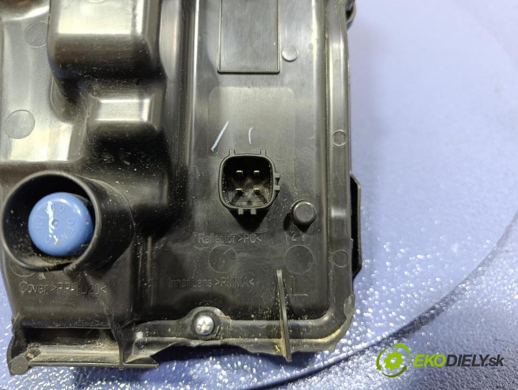 Toyota Yaris cross 0 Halogen Levý: KOITO 0D-317