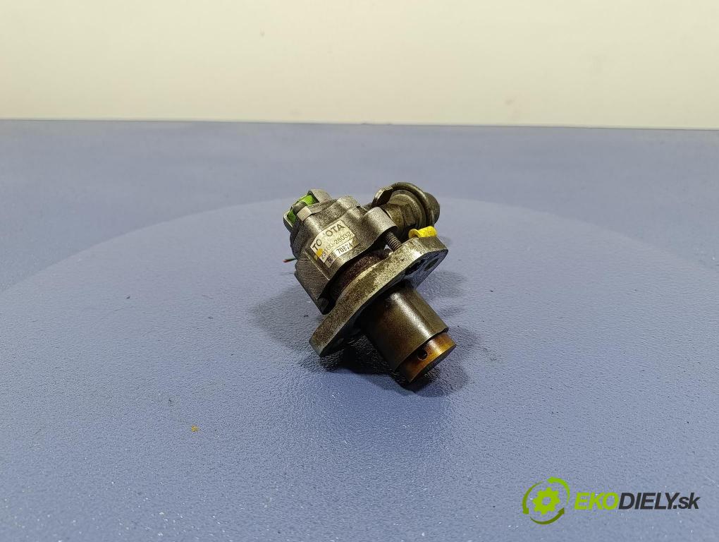 Toyota Avensis 2005 čerpadlo Injekcia: 23100-28032