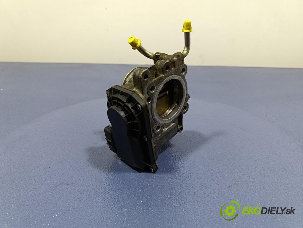 Toyota Avensis 2005 klapka 22030-28050