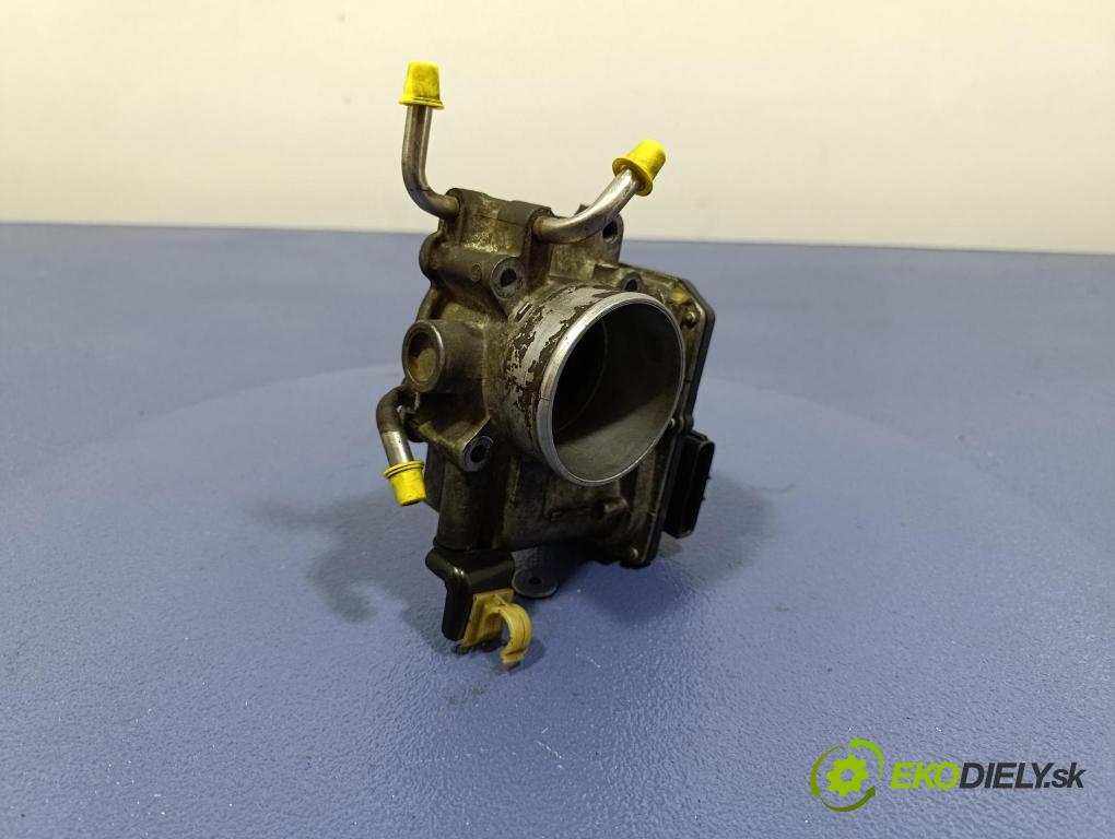 Toyota Avensis 2005 klapka 22030-28050