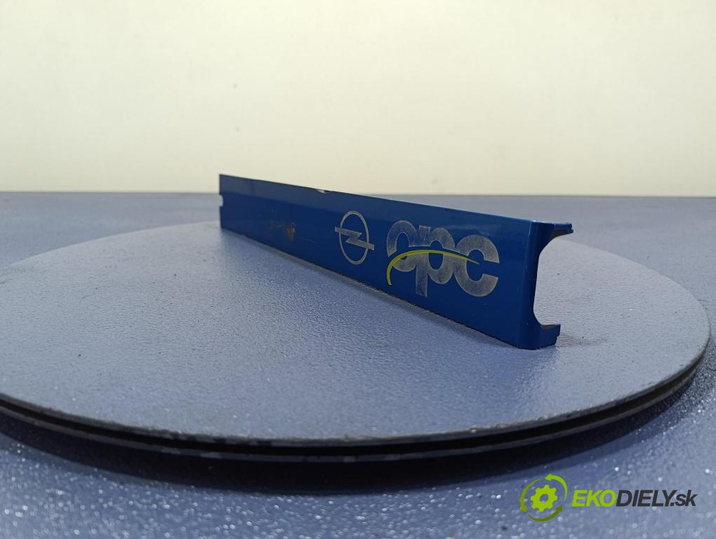 Opel Zafira 2002 kryt Motor: 24427848