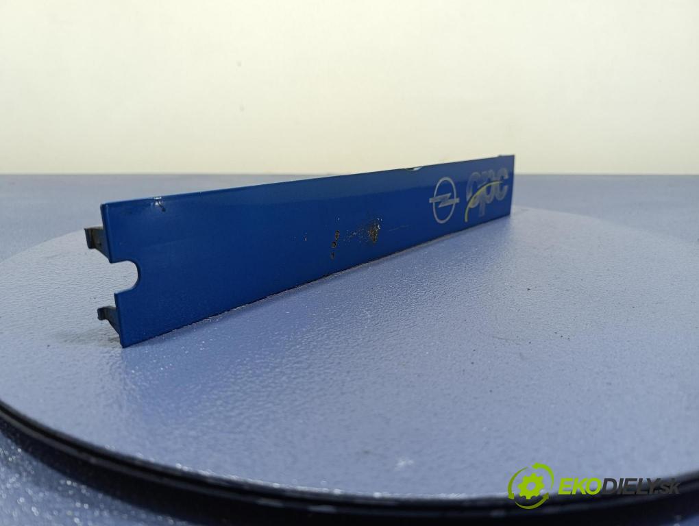 Opel Zafira 2002 kryt Motor: 24427848