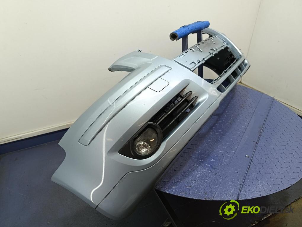 Audi A3 2006 nárazník Predné 8P4807437