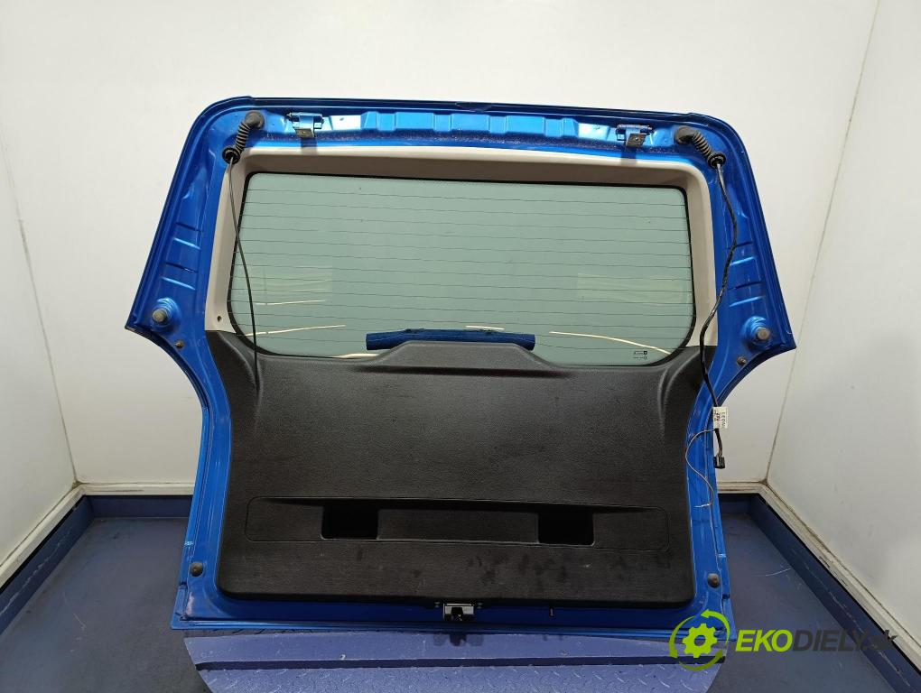 Opel Zafira 2002 zadna dveře kufra: kufra: 