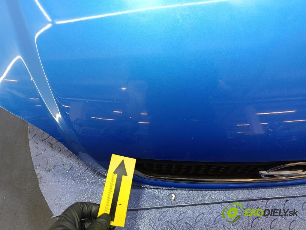 Opel Zafira 2002 kapota přední: