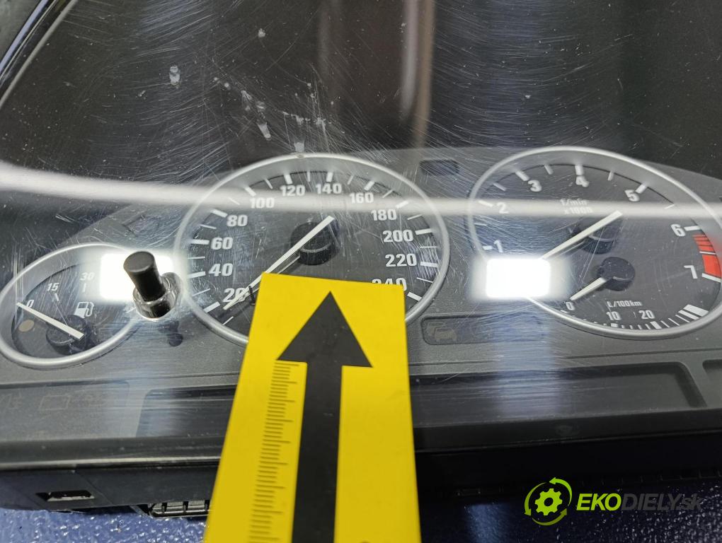 Bmw Seria 5 2002 prístrojovka/ budíky 6914885