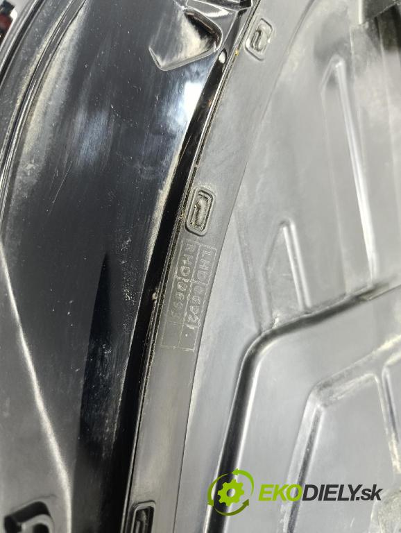 Hyundai Elantra 0 Reflektor: Vľavo: 92101-AA