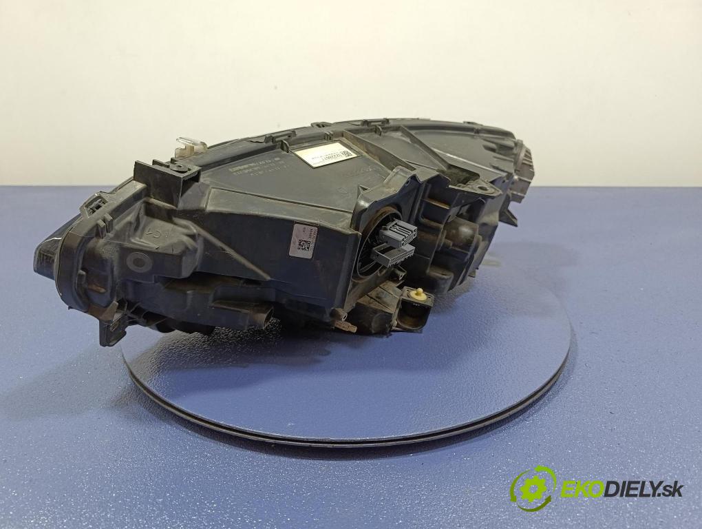 Volvo S90 0 Reflektor: v pravo: 32228677