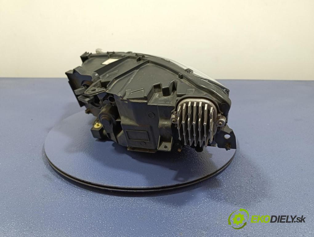 Volvo S90 0 Reflektor: v pravo: 32228677