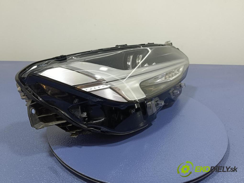 Volvo S90 0 Reflektor: v pravo: 32228677