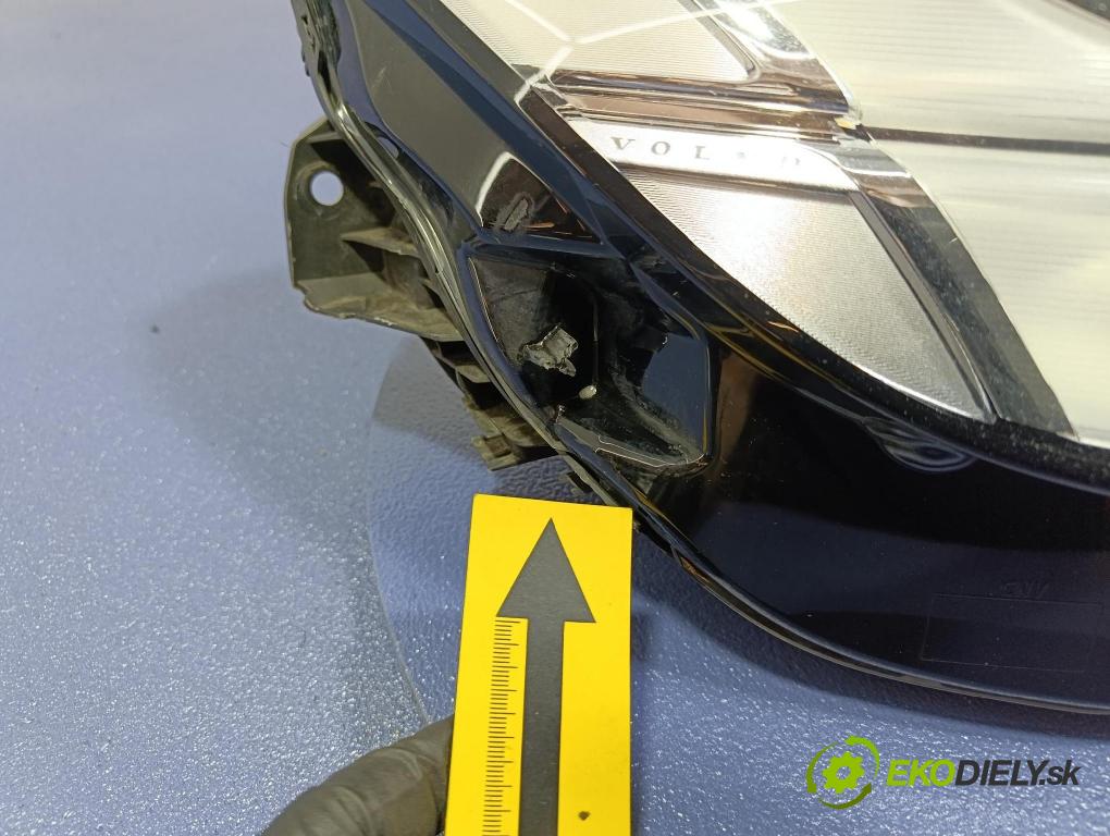 Volvo S90 0 Reflektor: v pravo: 32228677