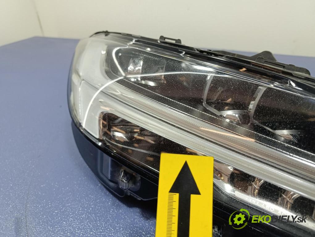 Volvo S90 0 Reflektor: v pravo: 32228677