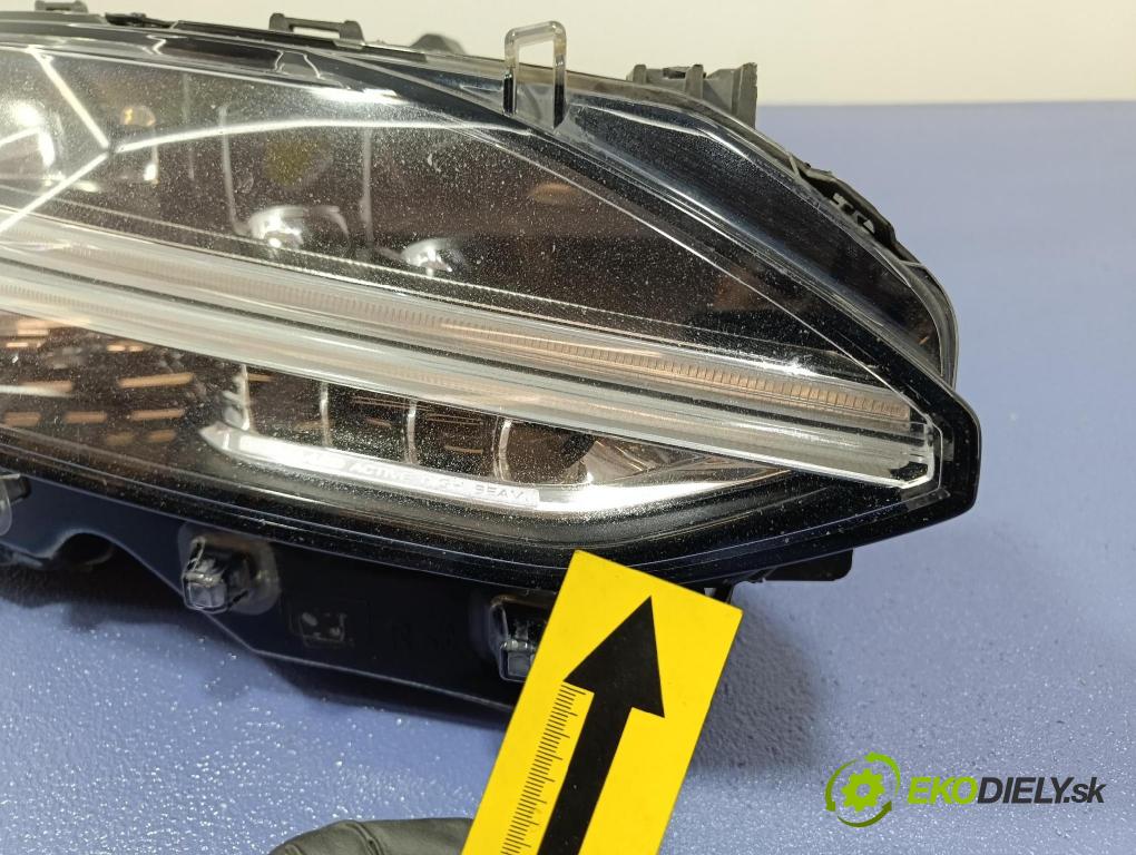Volvo S90 0 Reflektor: v pravo: 32228677