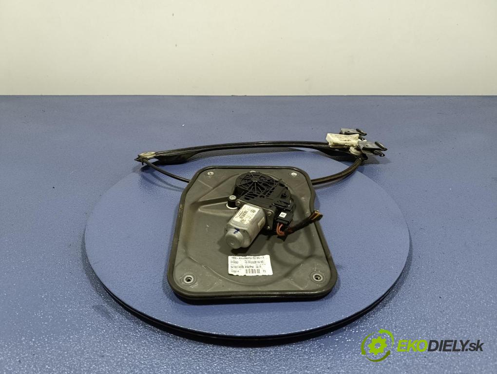 Skoda Fabia 2008 mechanizmus okna Okná: Predné v pravo: 5J1837402B