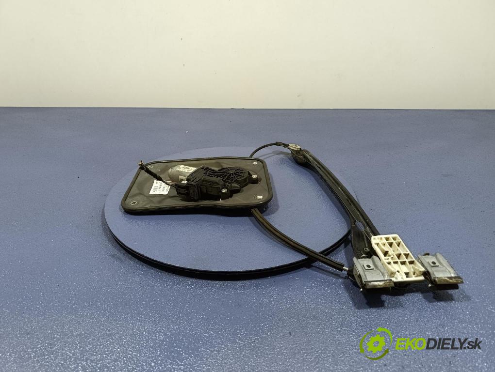 Skoda Fabia 2008 mechanizmus okna Okná: Predné v pravo: 5J1837402B