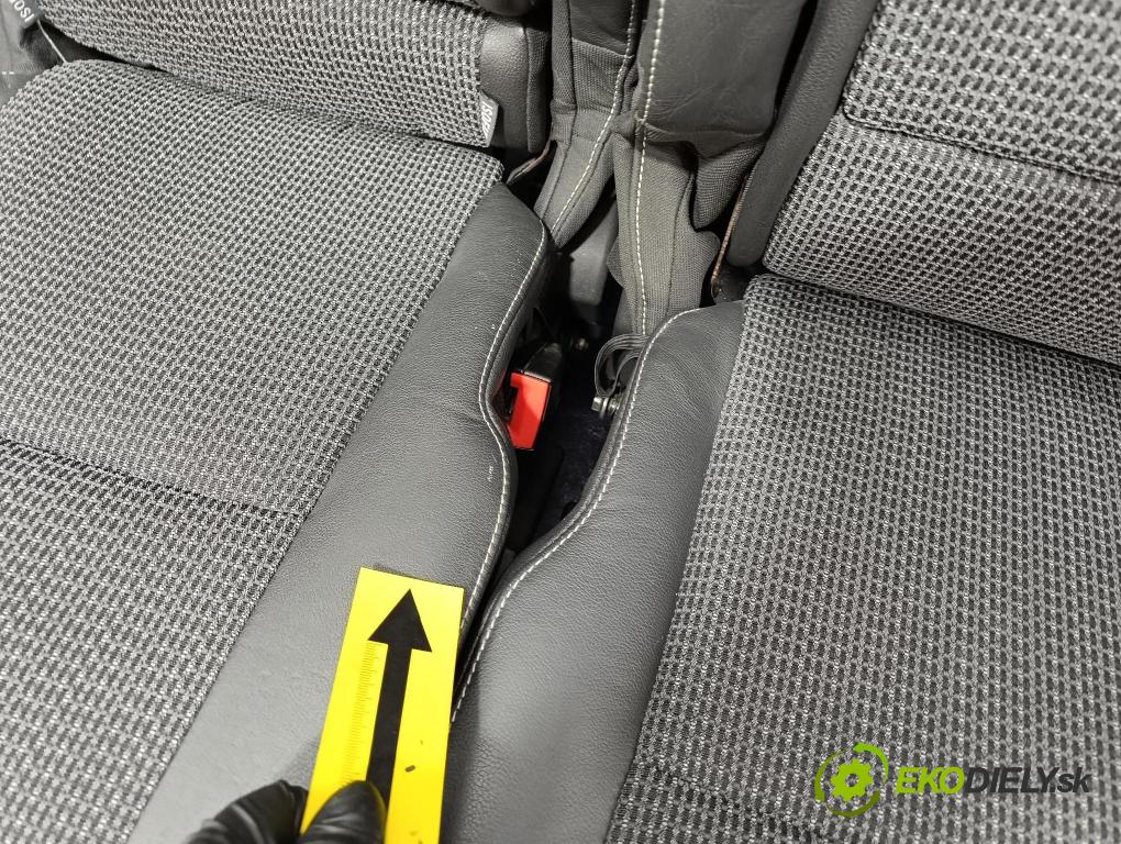 Toyota Verso 2014 sedačke: Soubor.