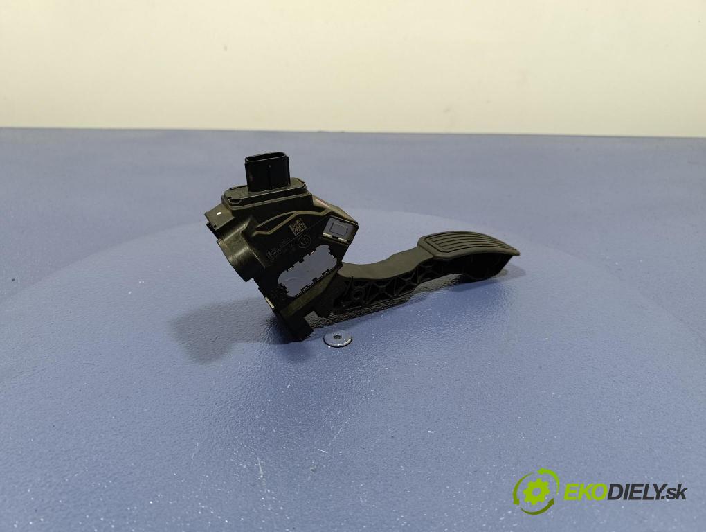 Toyota Verso 2014 pedal Plyn: 78110-02022