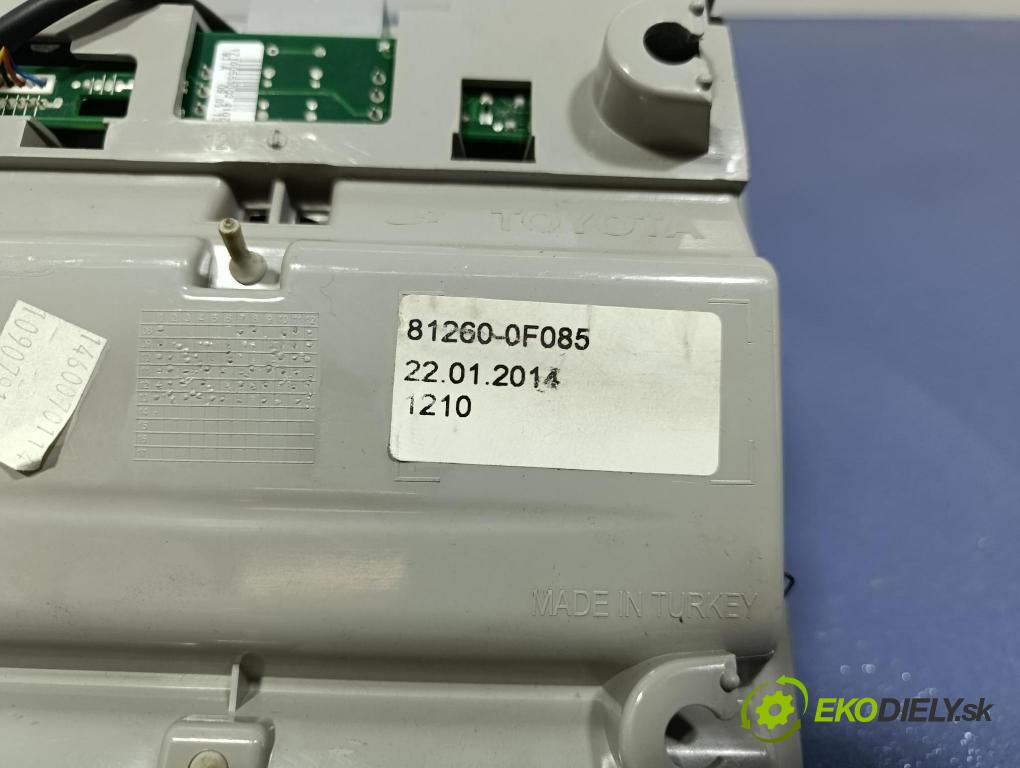 Toyota Verso 2014 Lampy Uvnitř 81260-0F085