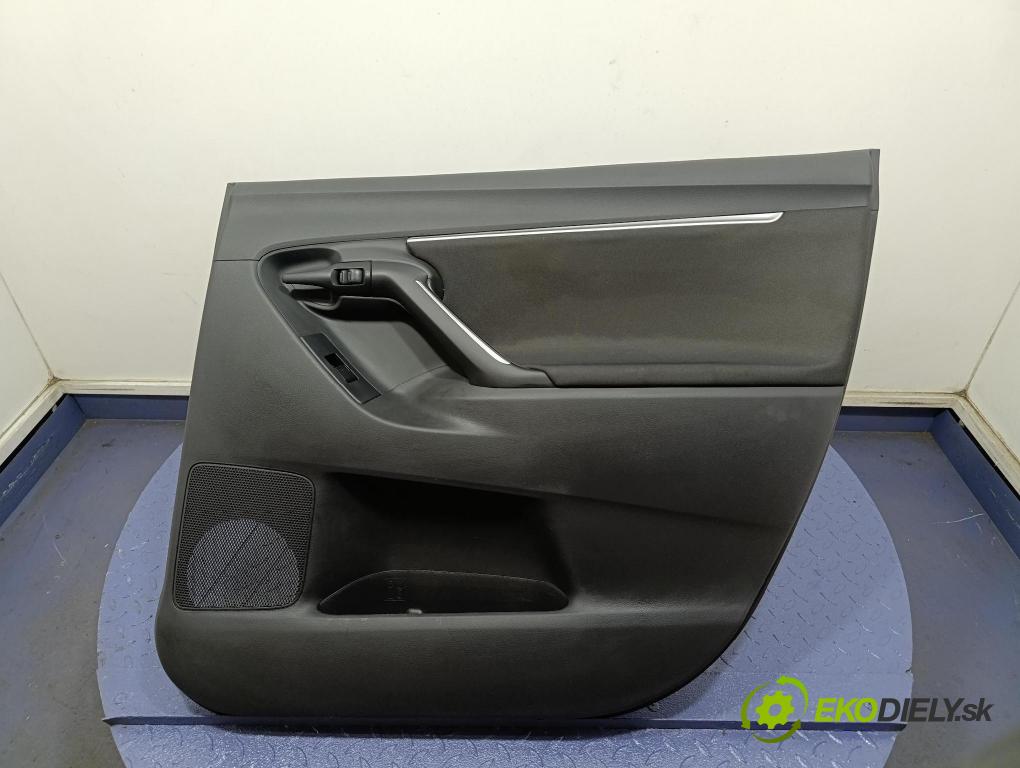 Toyota Verso 2014 Čalounictví: dvere zad Prava: 67787-X1F01