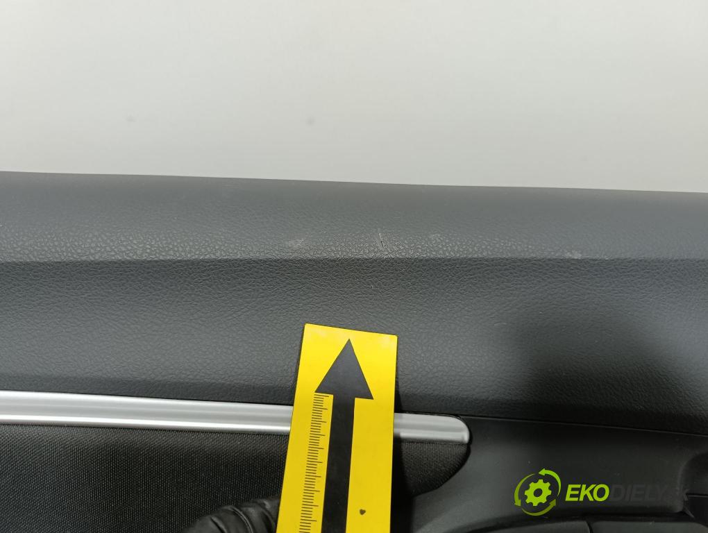 Toyota Verso 2014 Tapacír: dveře Zad: levá 67788-X1F01