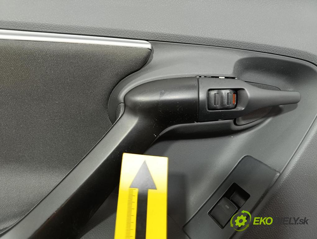 Toyota Verso 2014 Tapacír: dveře Zad: levá 67788-X1F01