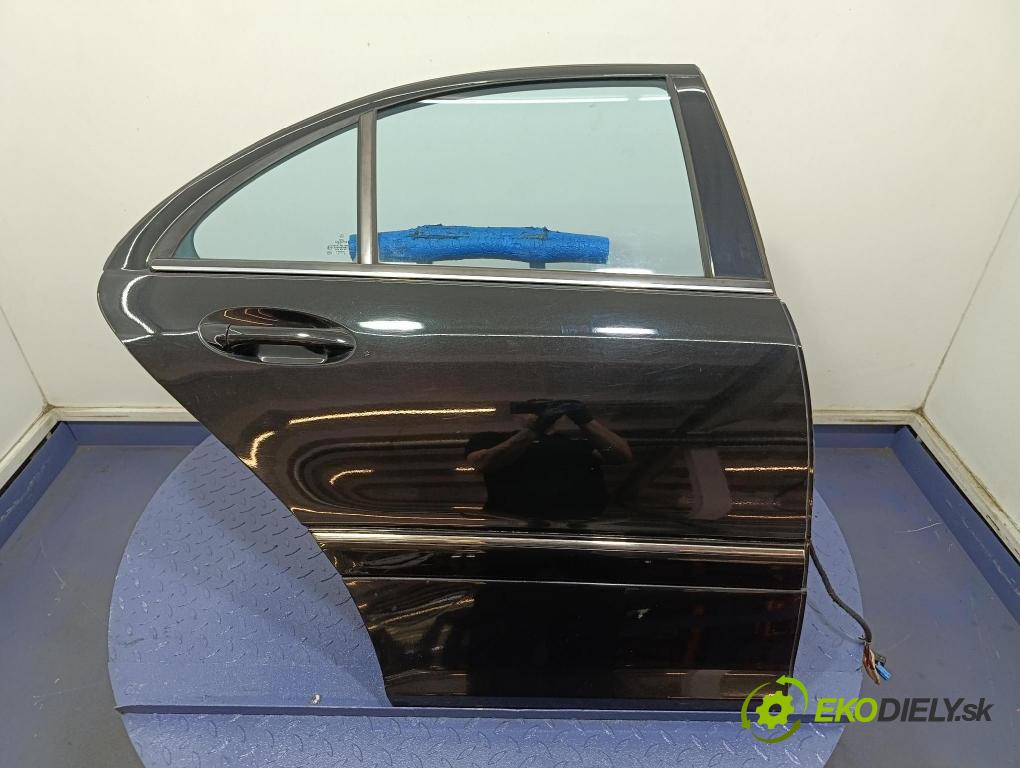 Mercedes C-klasa 2006 dvere zad pravé