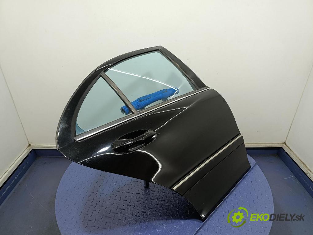 Mercedes C-klasa 2006 dvere zad pravé