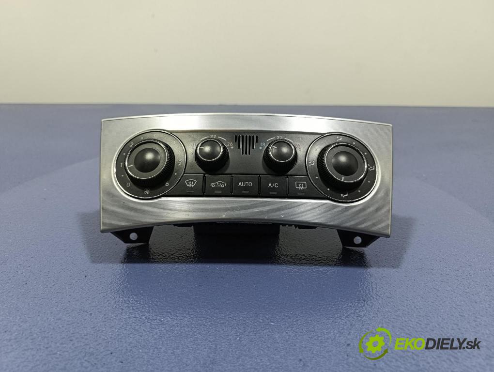 Mercedes C-klasa 2006 prepínač Klimatizácia: Prúd vzduchu: A2038303485