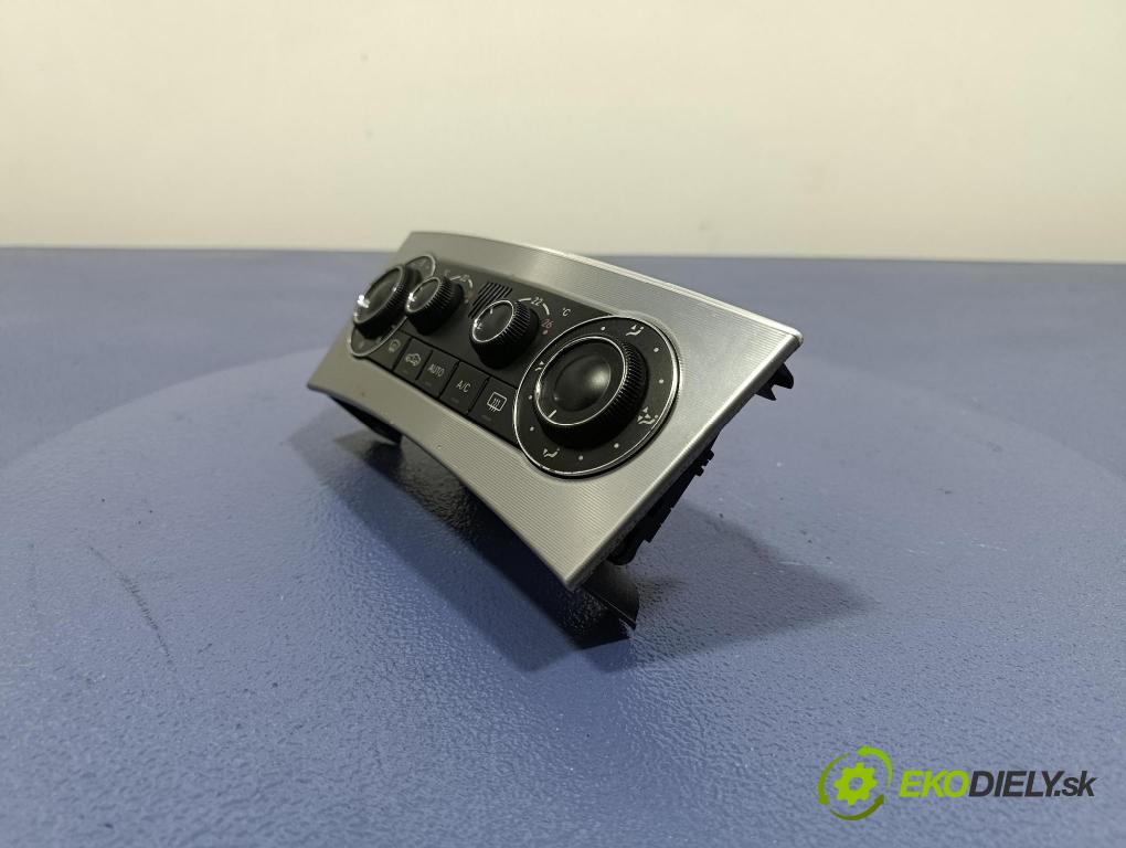 Mercedes C-klasa 2006 prepínač Klimatizácia: Prúd vzduchu: A2038303485