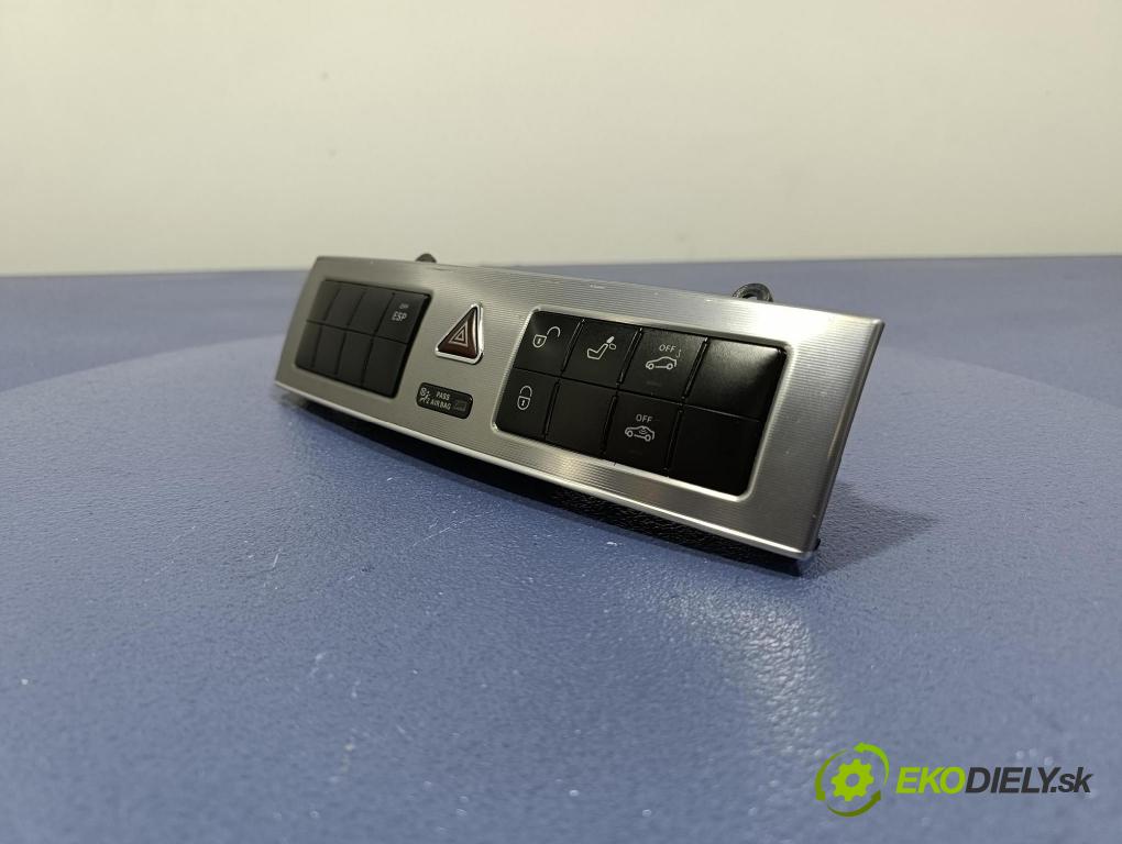Mercedes C-klasa 2006 prepínač svetiel NÚDZA: A2038701710