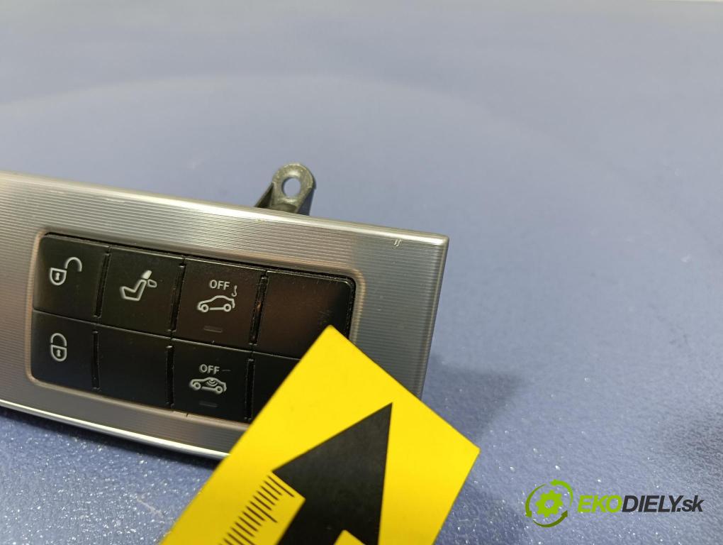 Mercedes C-klasa 2006 prepínač svetiel NÚDZA: A2038701710