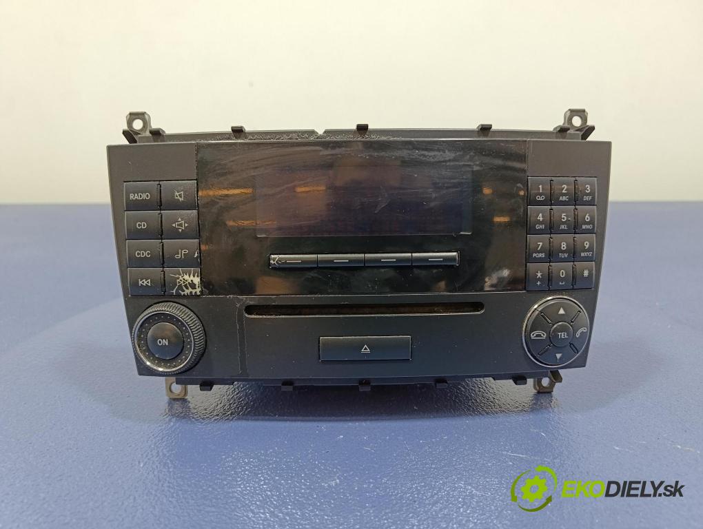 Mercedes C-klasa 2006 Radio I Navigácia: A2038705089