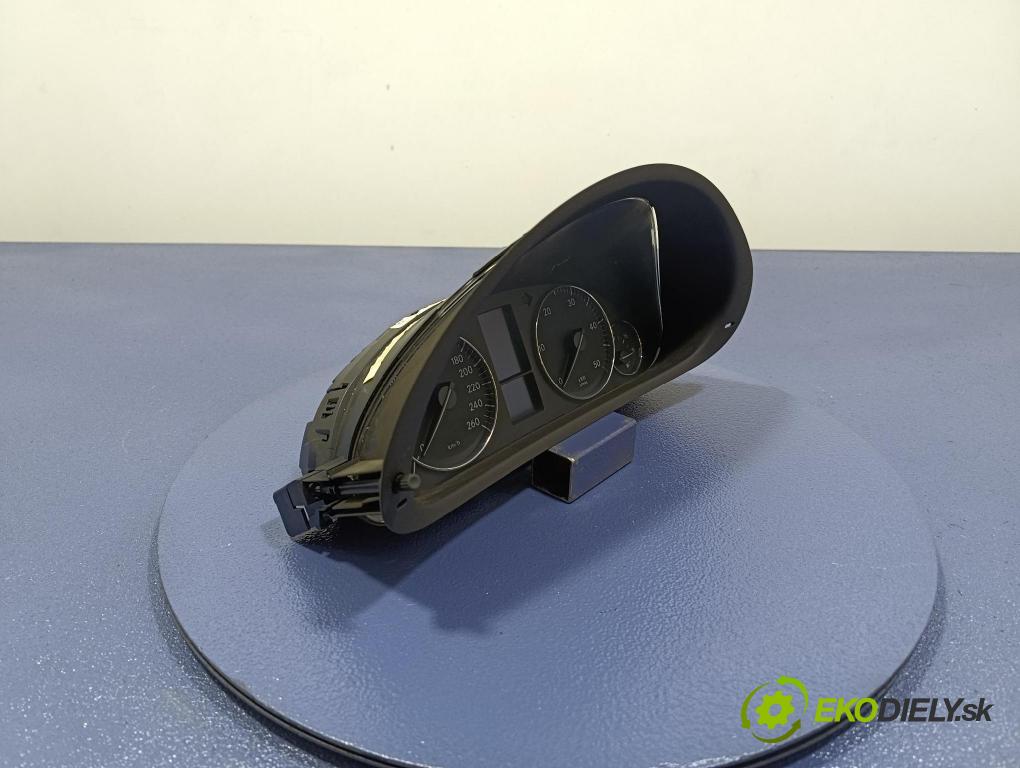 Mercedes C-klasa 2006 prístrojovka/ budíky A2035409547