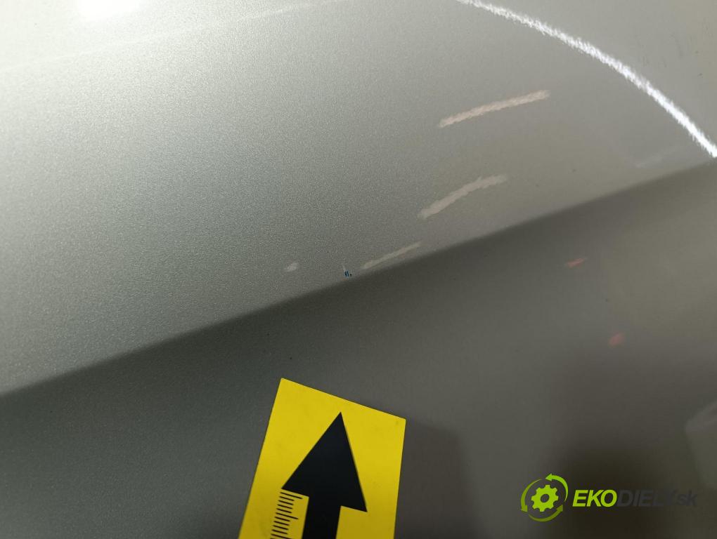 Seat Altea 2004 dvere Predné Vľavo: