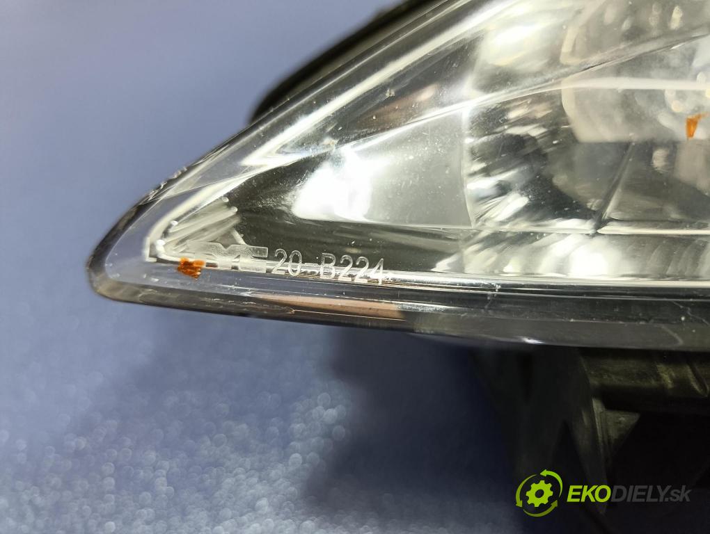 Peugeot 307 2007 Reflektor: Vľavo: