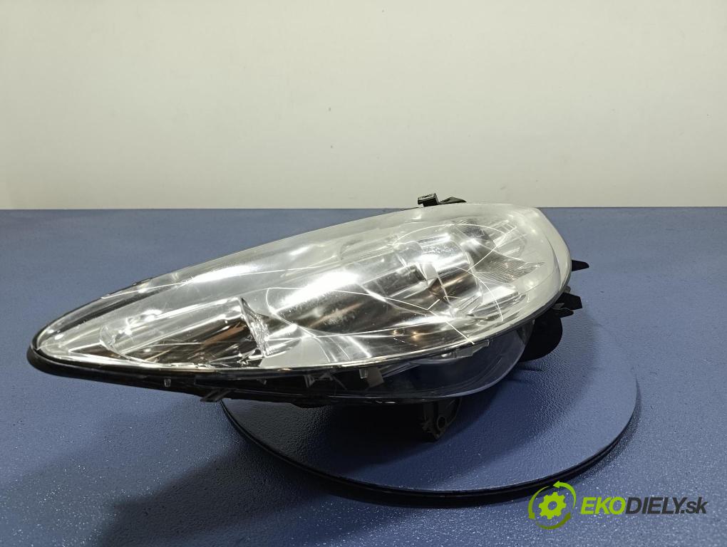 Peugeot 307 2007 světlo v pravo: