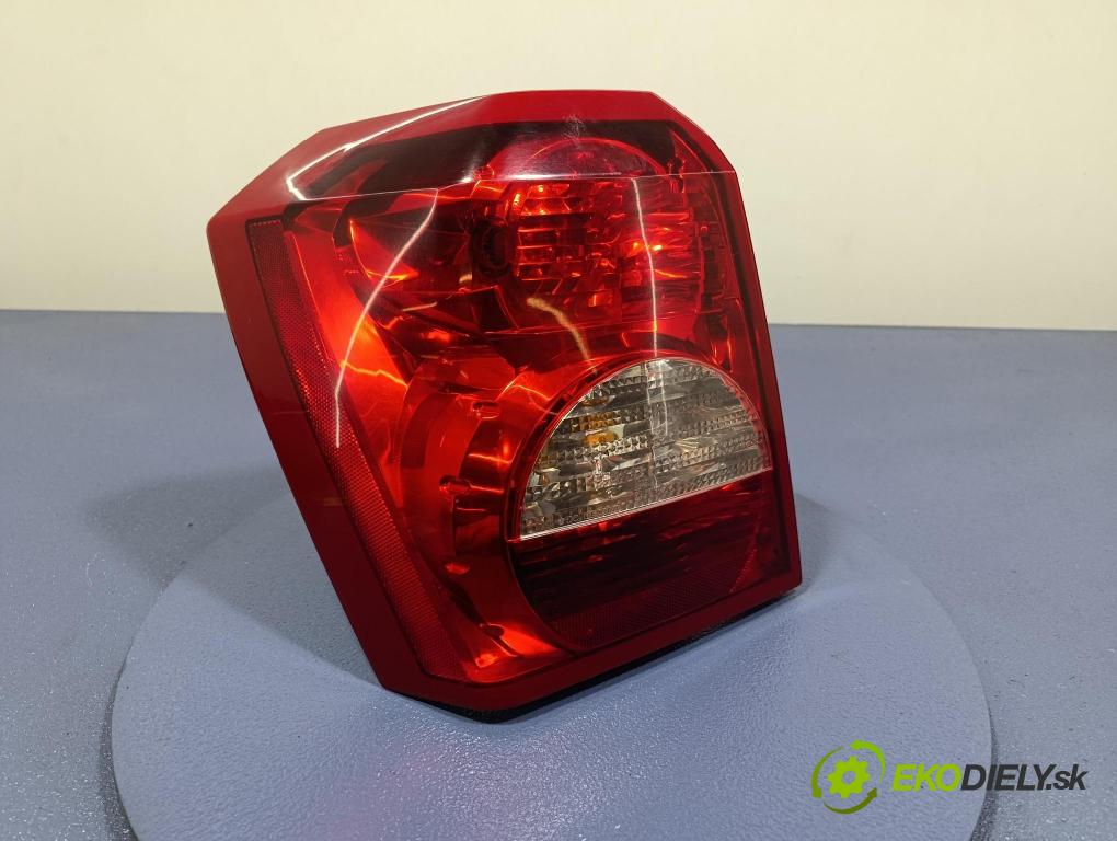 Dodge Caliber 2006 svetlo / reflektor zad ľavá Vonkajsia: 05303753